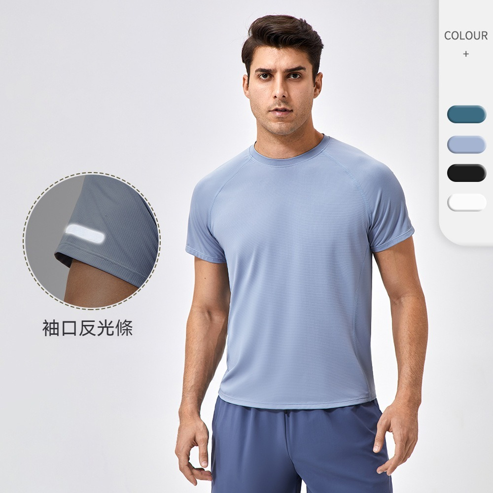 【清爽不悶熱】反光速乾戶外寬鬆透氣跑步健身短袖