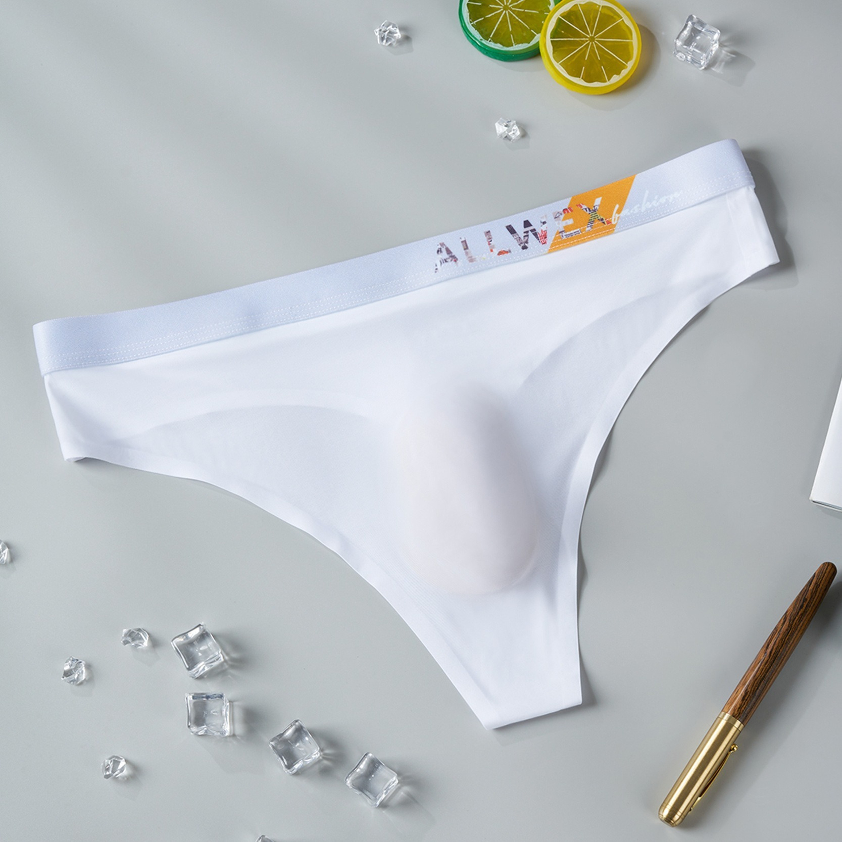 [Copy]【冰緞奢柔秘境】透氣裸感輕薄純色個性U凸男士丁字内褲