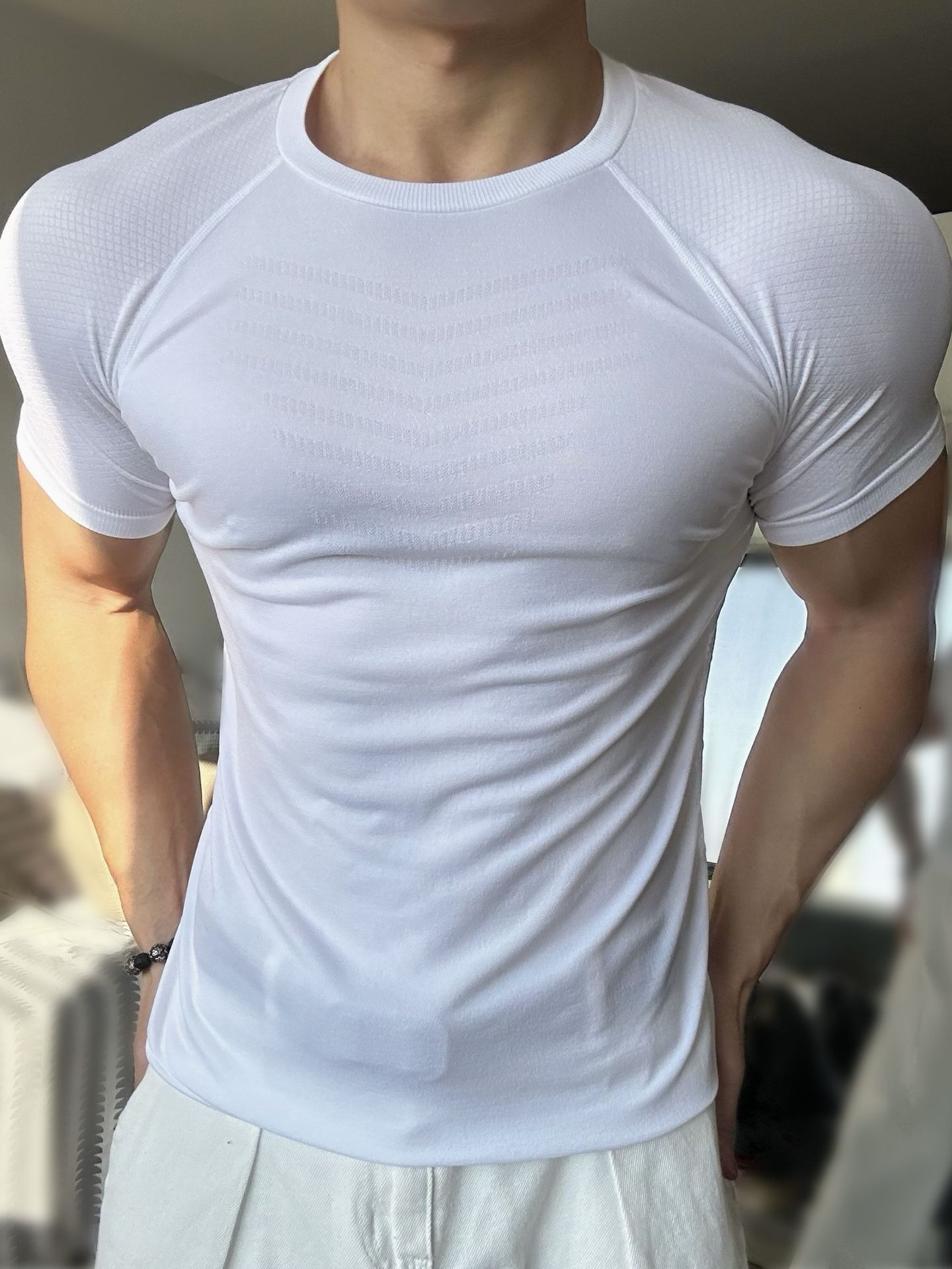 【速乾修身】美式提花鯊紋短袖訓練健身彈力T恤