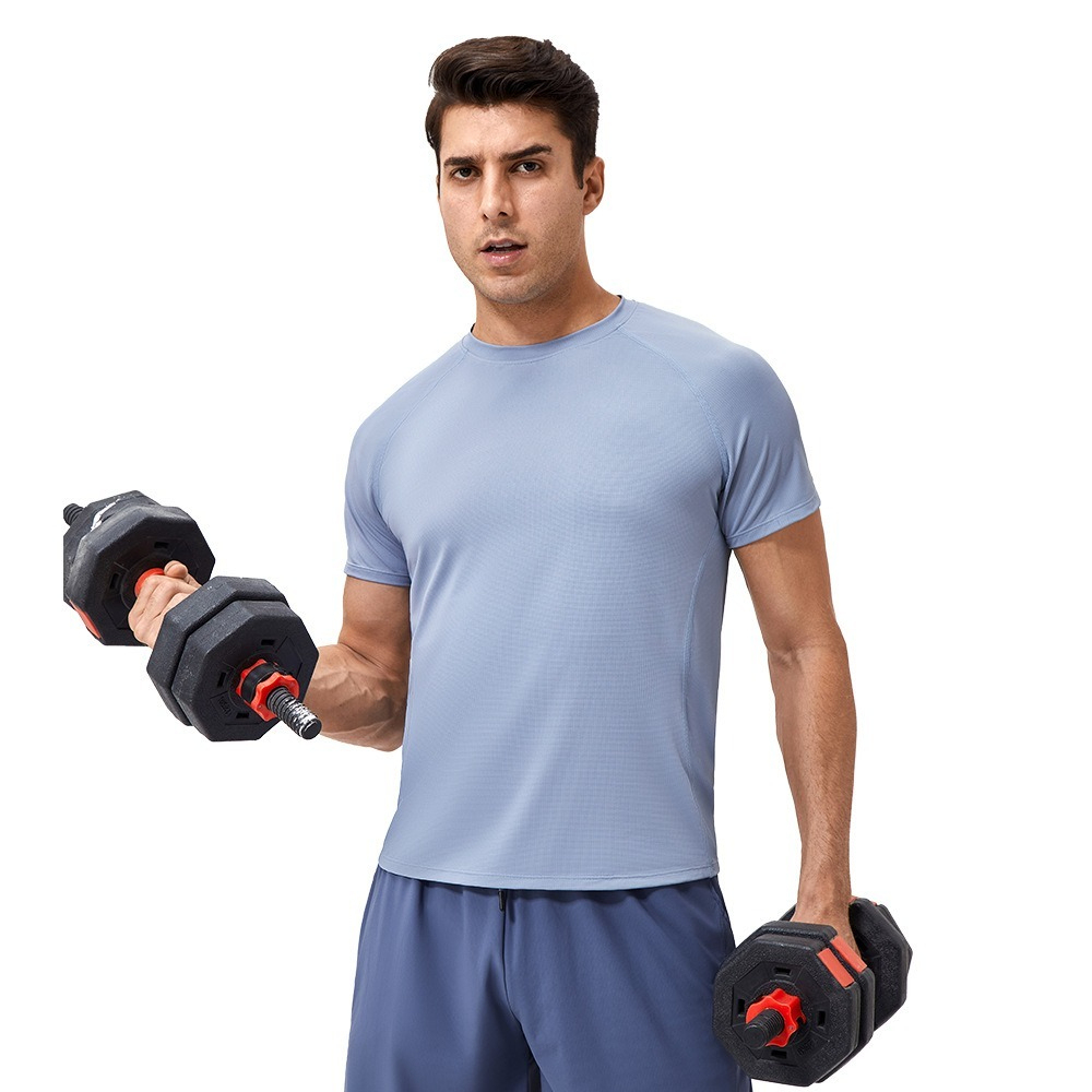 【清爽不悶熱】反光速乾戶外寬鬆透氣跑步健身短袖