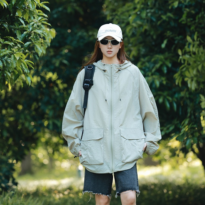 【質感防曬系列】可調節抽繩下擺~新款透氣鬆緊袖大口袋防蚊連帽防曬衣