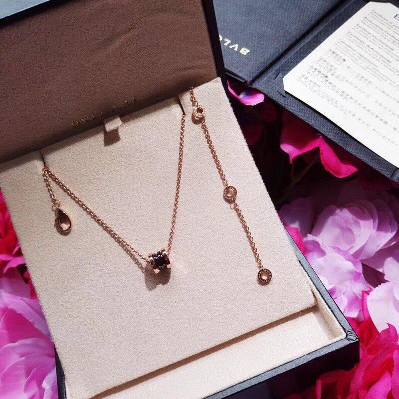 BVLGARI ネックレスケース ジュエリーケアキット ショッパー ブルガリ ギフト包装サービス | Bvlgari Official Store