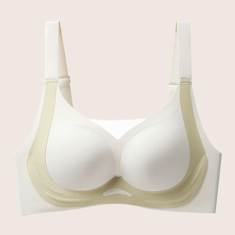 小胸でもバストアップ＆脇肉ケア