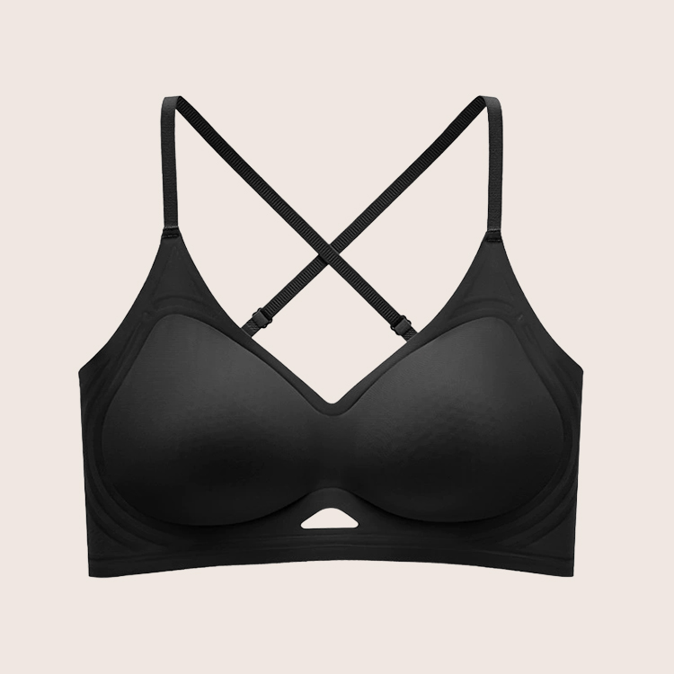 軽量で無痕・素肌感覚のブラジャー