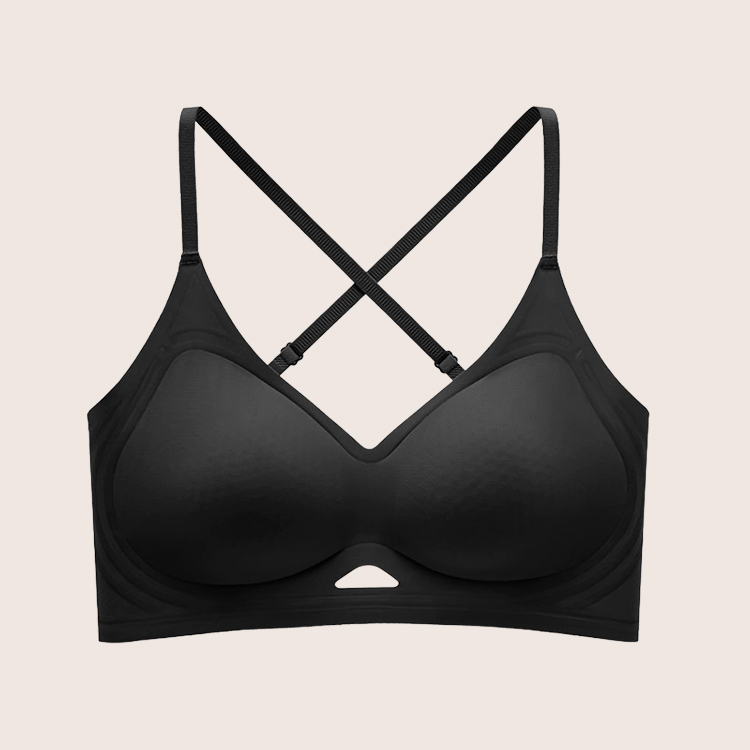 軽量で無痕・素肌感覚のブラジャー