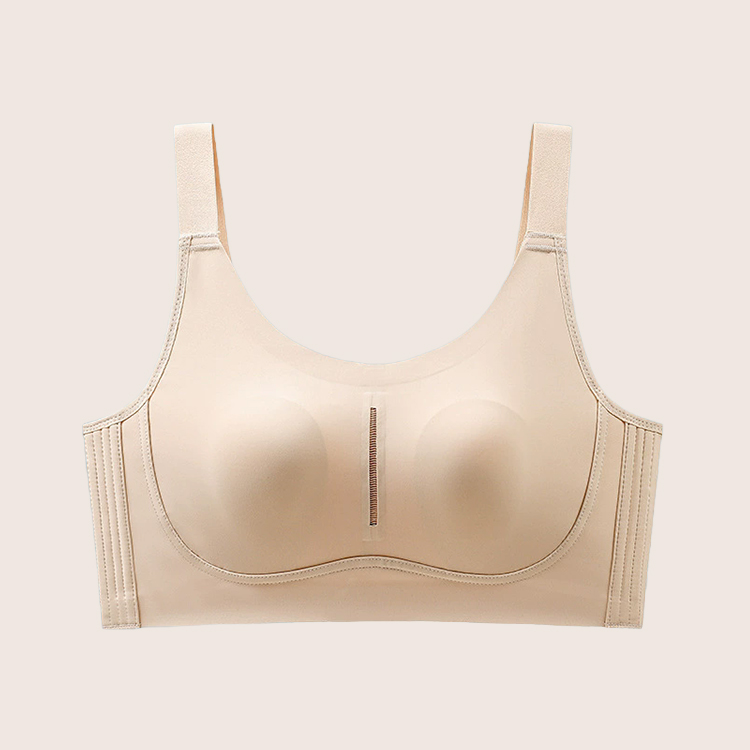 大胸でもすっきり見えるブラジャー