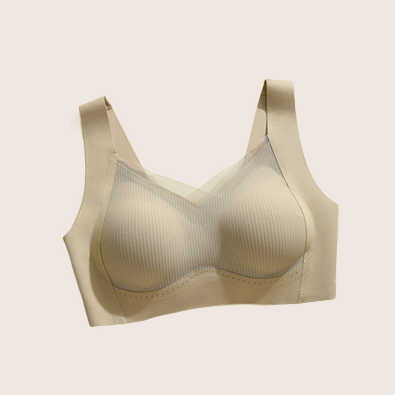 小さな胸が大きく見えるコイルレス下着