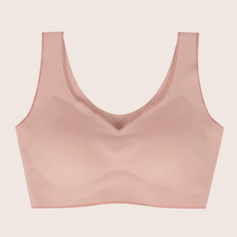 胸が大きく小さく見えるキュッとした下着