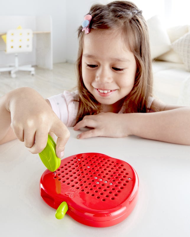 Hape Magnetic Drawing Board | 磁性蘋果畫板 (3-6歲)