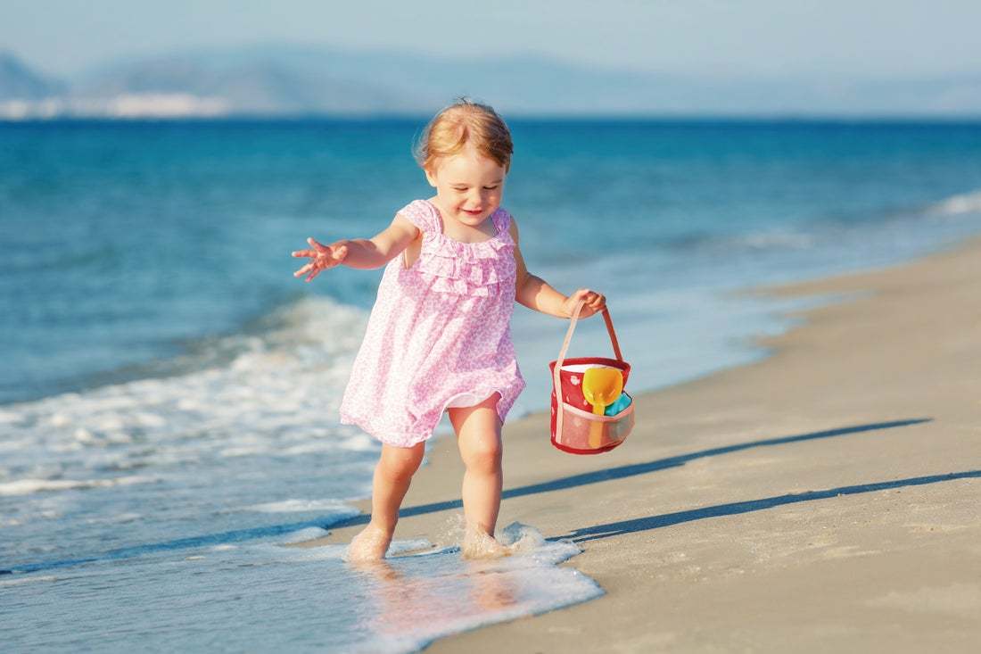 Hape Fold and Go Beach Set | 魚魚海灘套裝 (18 個月起)