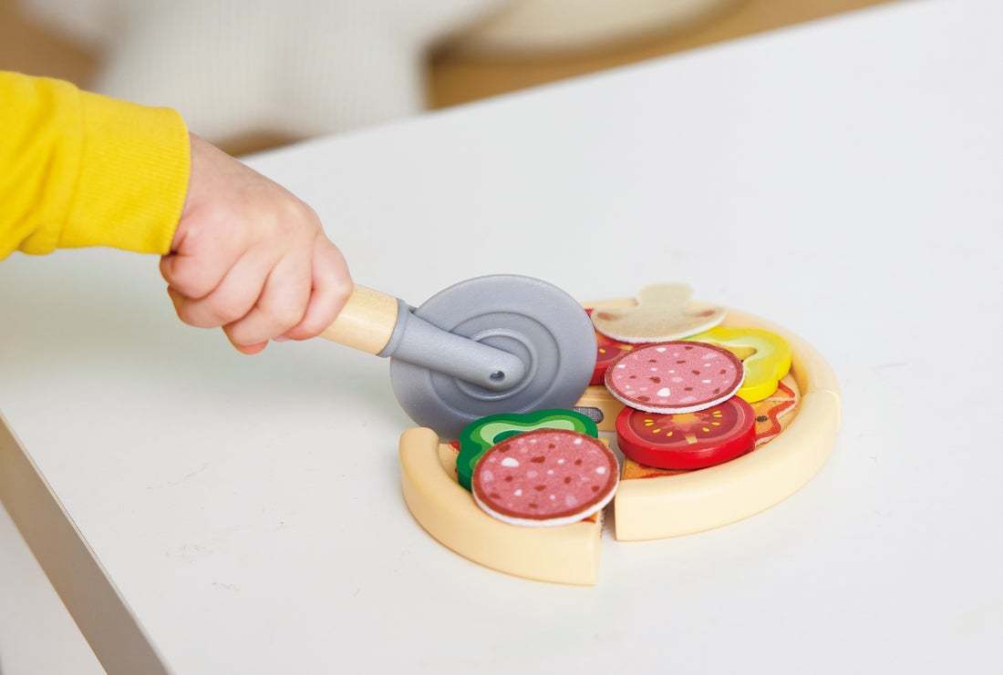 Hape Light & Sizzle Pizza Oven Set | 薄餅焗爐玩具套裝 (2-8 歲)