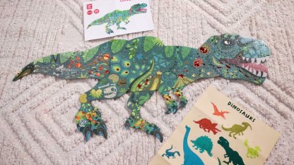 Hape 恐龍炫彩地板拼圖202片 (8-12 歲)