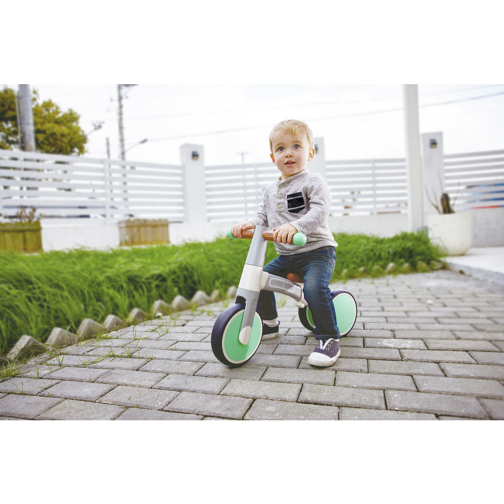 啟蒙滑步平衡車(淺綠)-HAPE-Eurekakids