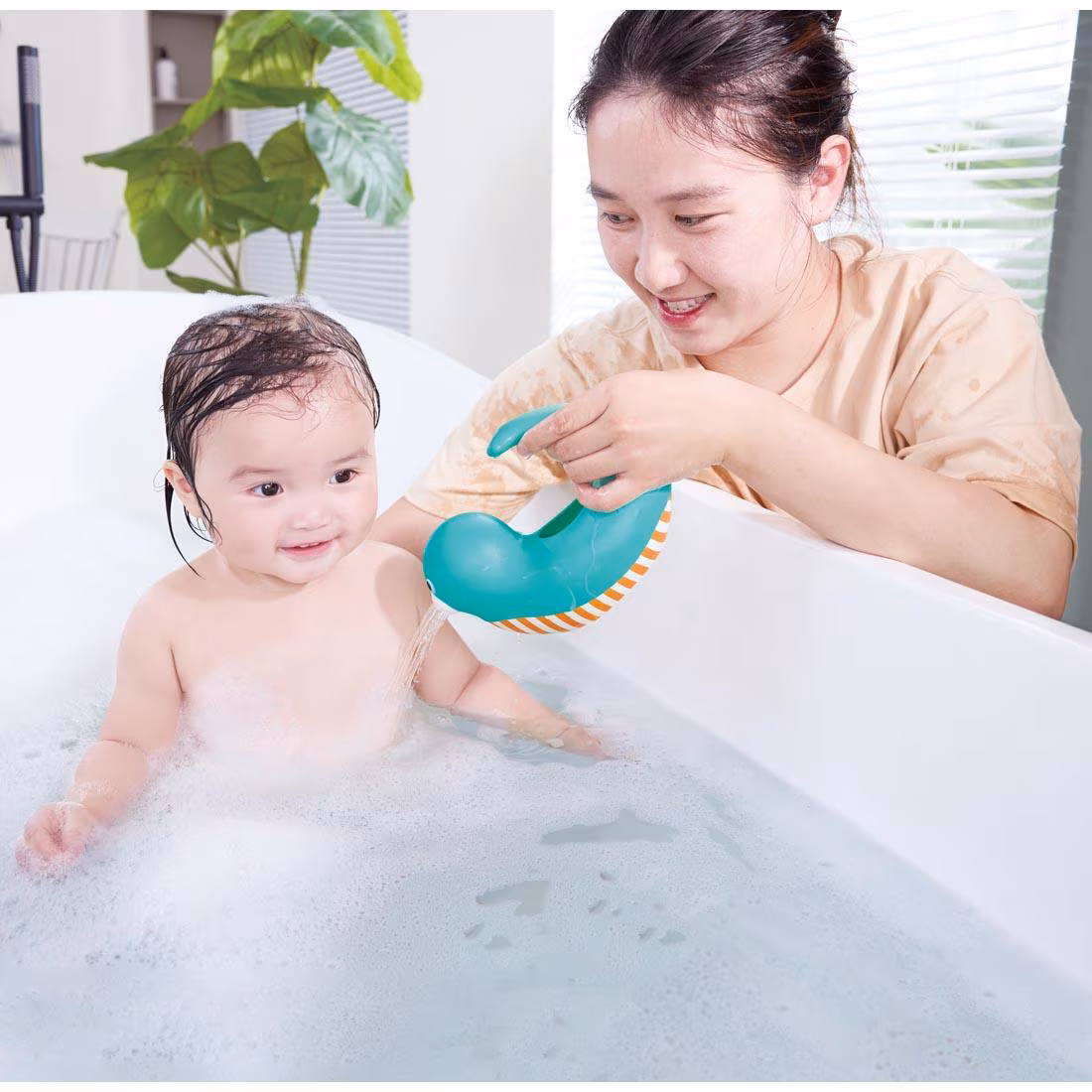 親子互動水遊戲培養因果關係認知與目標瞄準能力