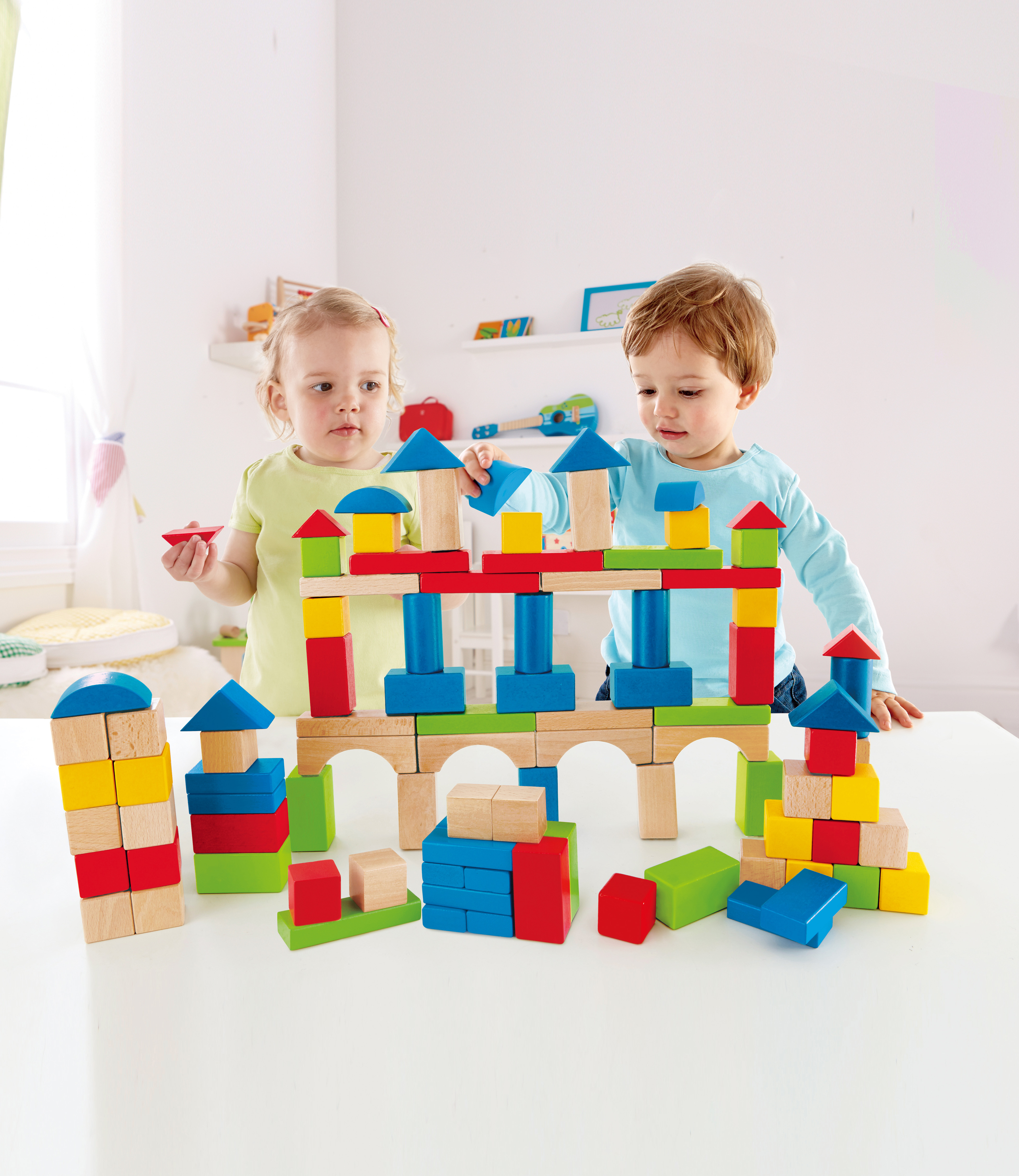 孩子透過積木建構活動，發展空間認知與創意思維能力