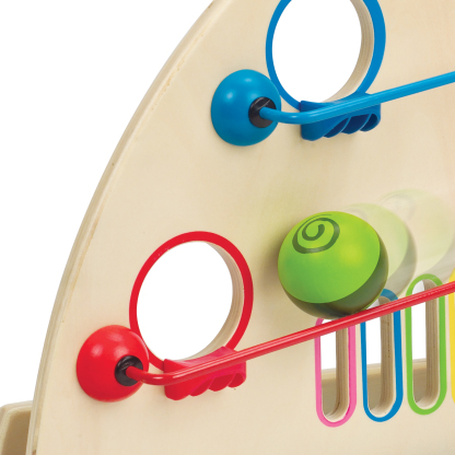 環保木材製成的幼稚園教具，適合認知發展與感官探索活動