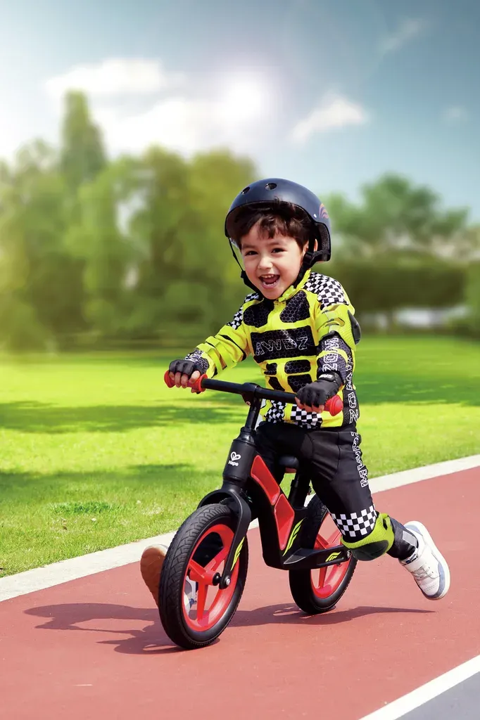 安全帽，黑色-Hape-Eurekakids