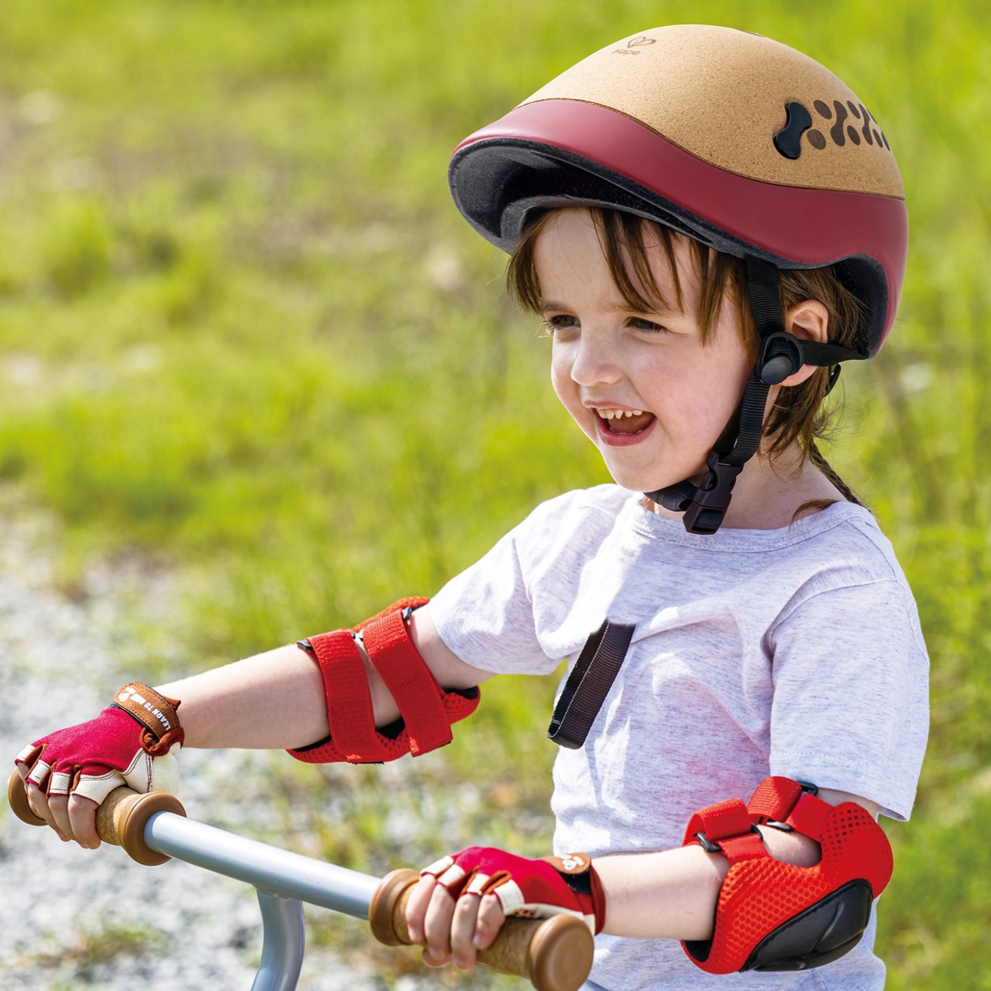 適合戶外騎行活動的兒童安全裝備