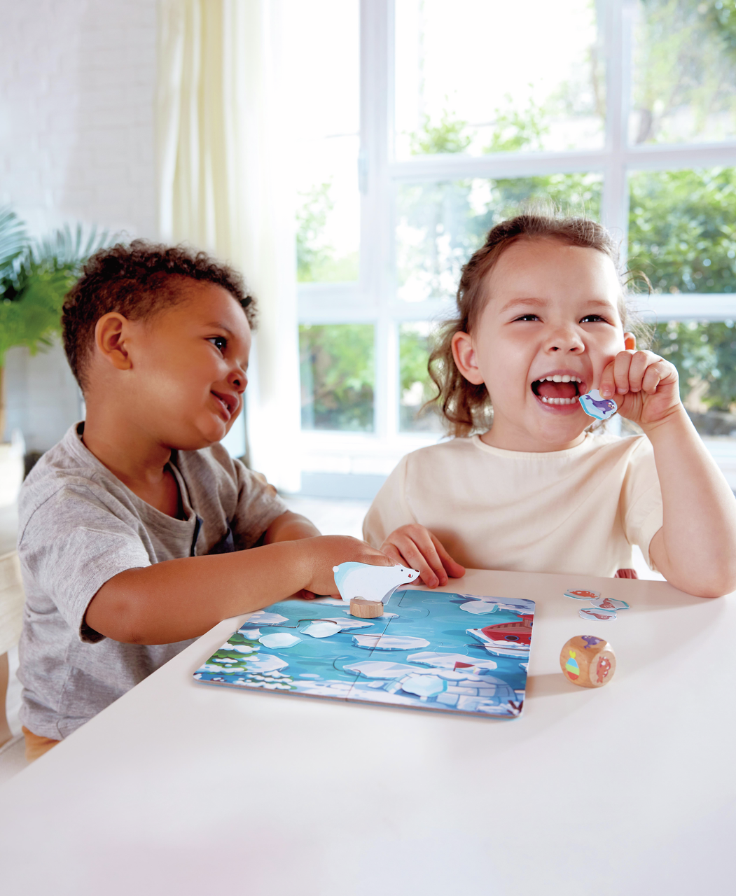 Hape The Hungry Journey 北極熊桌遊 (3 歲以上)