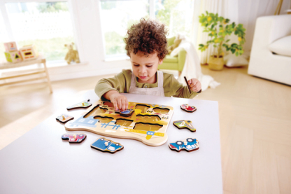 Hape Construction Peg Puzzle (2 歲到4歲)