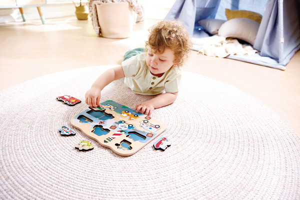 Hape Emergency Peg Puzzle (2 歲到4歲)