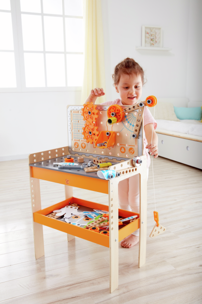 Hape Junior Inventor 豪華科學工作台 - 附帶 15 多個實驗，可以激發孩子的科學好奇心 ( 從4歲起 )