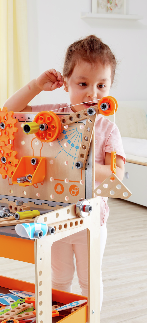 Hape Junior Inventor 豪華科學工作台 - 附帶 15 多個實驗，可以激發孩子的科學好奇心 ( 從4歲起 )