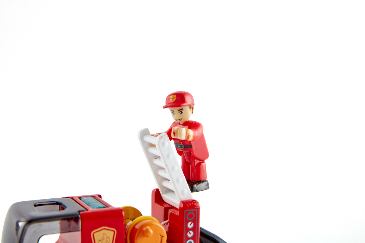 Hape 警笛消防車 (3-8 歲)