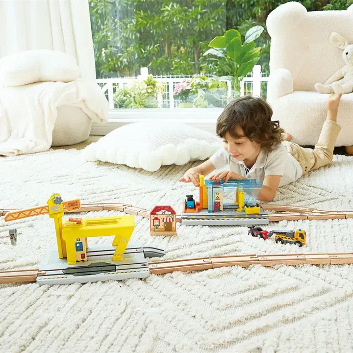 Hape Repair & Wash Station 火車軌道車輛洗修站 (3-8歲) \\NEW//