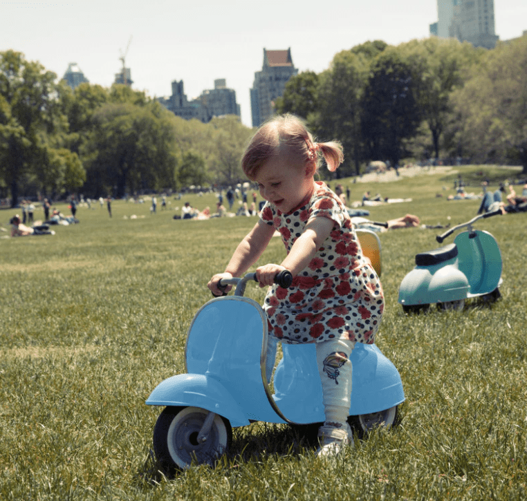 Ambosstoys PRIMO 經典復古造型滑步車 - 天空藍 (BABY BLUE)-Ambosstoys-Eurekakids