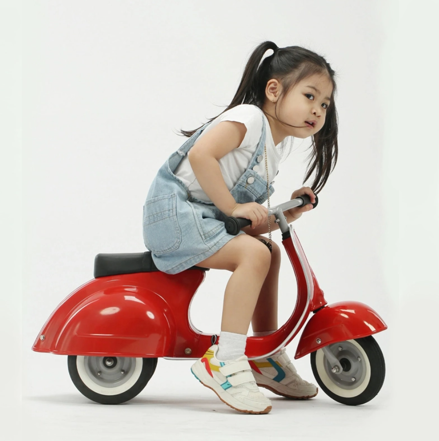 Ambosstoys PRIMO 經典復古造型滑步車 - 櫻桃紅 (RED)