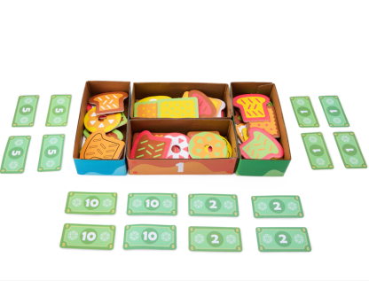  環保材質製作的益智玩具配件整齊擺放於收納盒中