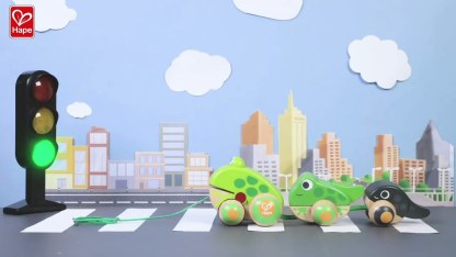 Hape 拖拉青蛙家族 | 發展技能 | 大肌肉動作 | 1-2 歲 (new)