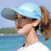 Felújított, állítható napellenzős sapka