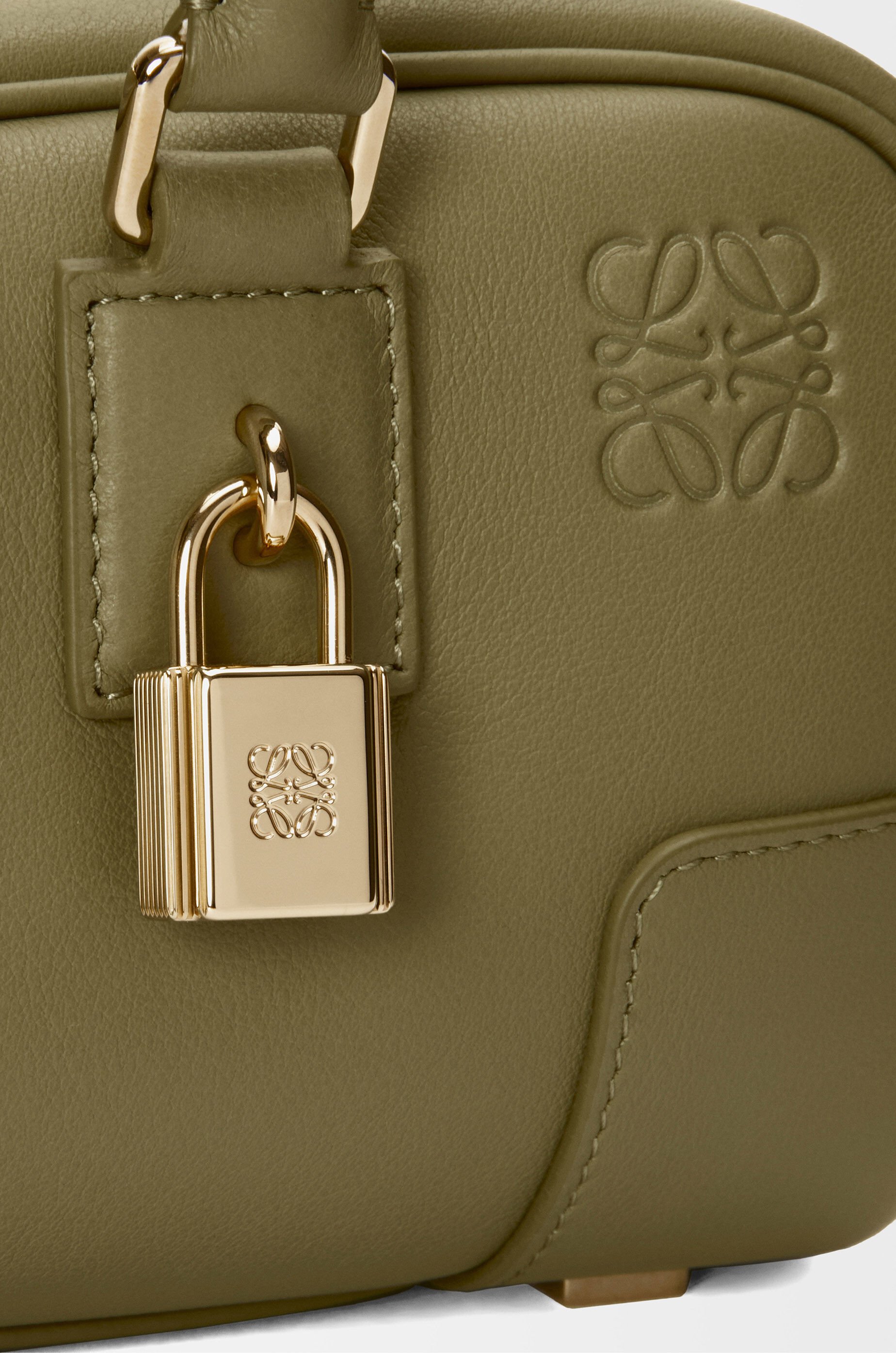 アマソナ23 クロップド バッグ（ナパカーフ）