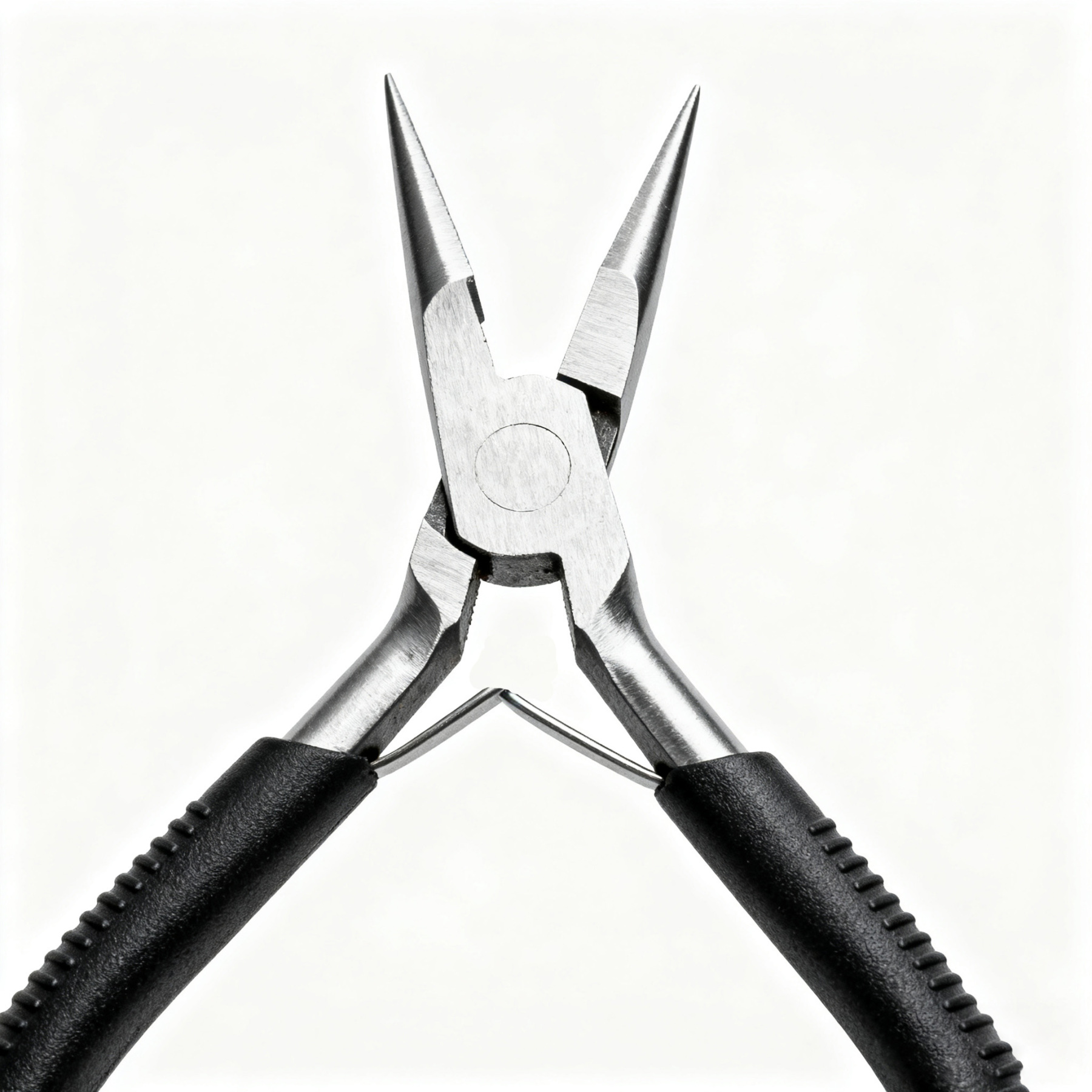 ニードルノーズプライヤー