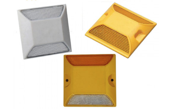 RR1000 塑膠馬路反光釘