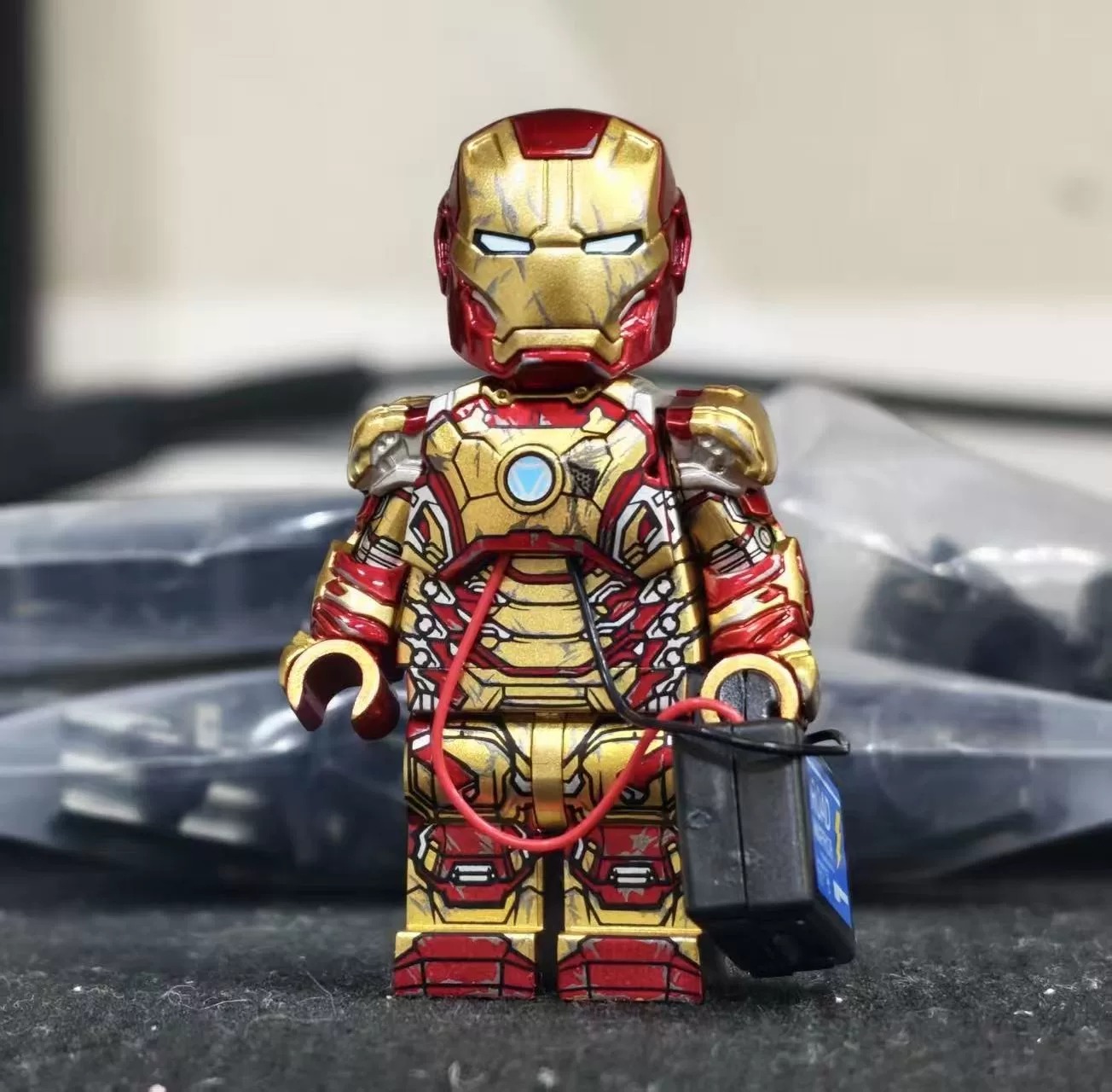 【JIN】Iron Man MK42 Battle‑Damaged Super Limit 鋼鐵人 MK42・戰損版本・超限 아이언맨 MK42 전투파손 버전 슈퍼 리밋 【custom minifigures】