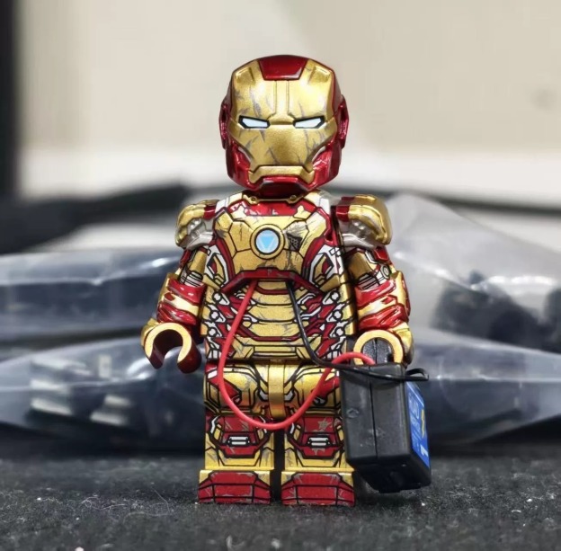 【JIN】Iron Man MK42 Battle‑Damaged Super Limit 鋼鐵人 MK42・戰損版本・超限 아이언맨 MK42 전투파손 버전 슈퍼 리밋 【custom minifigures】