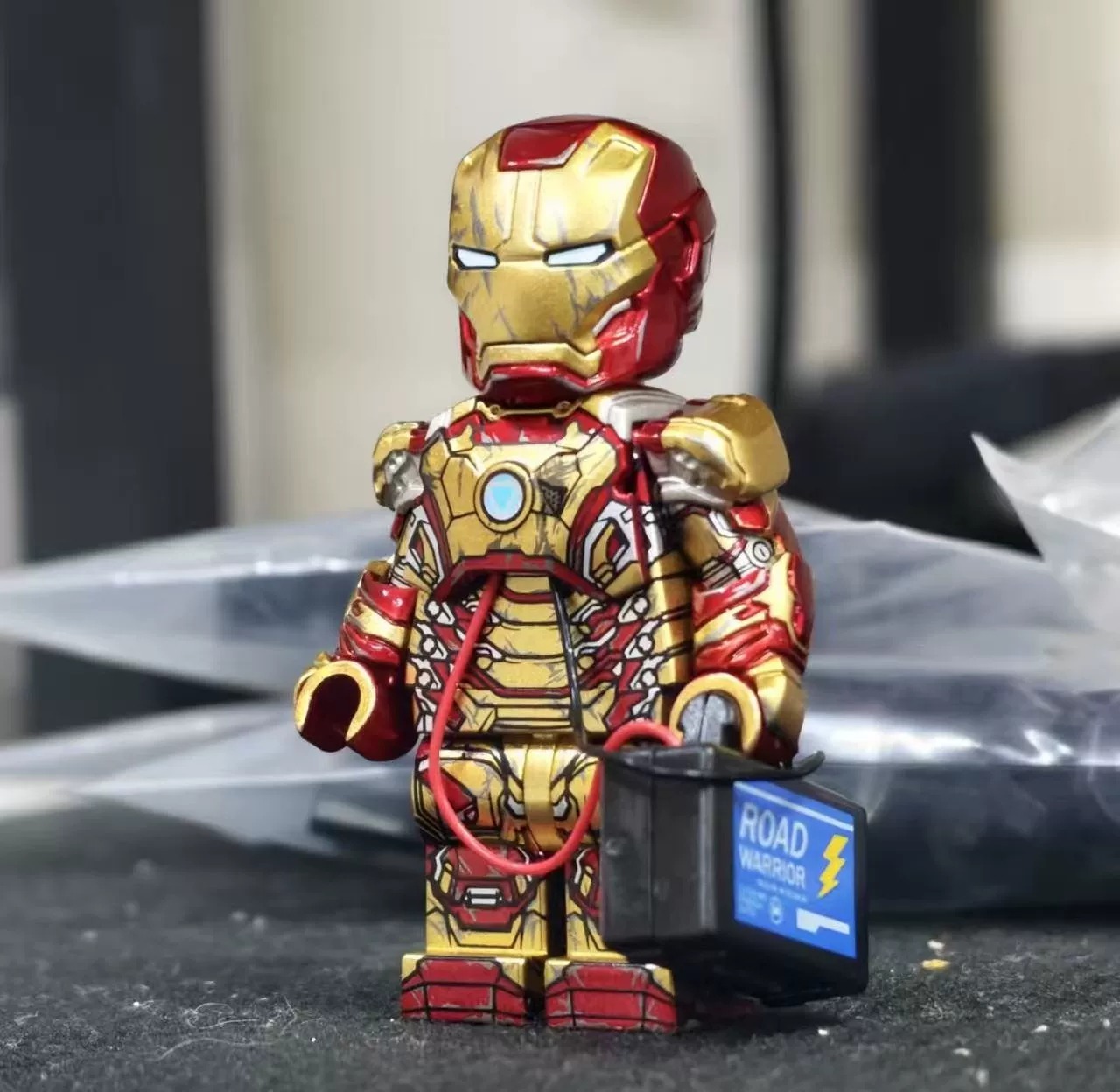 【JIN】Iron Man MK42 Battle‑Damaged Super Limit 鋼鐵人 MK42・戰損版本・超限 아이언맨 MK42 전투파손 버전 슈퍼 리밋 【custom minifigures】