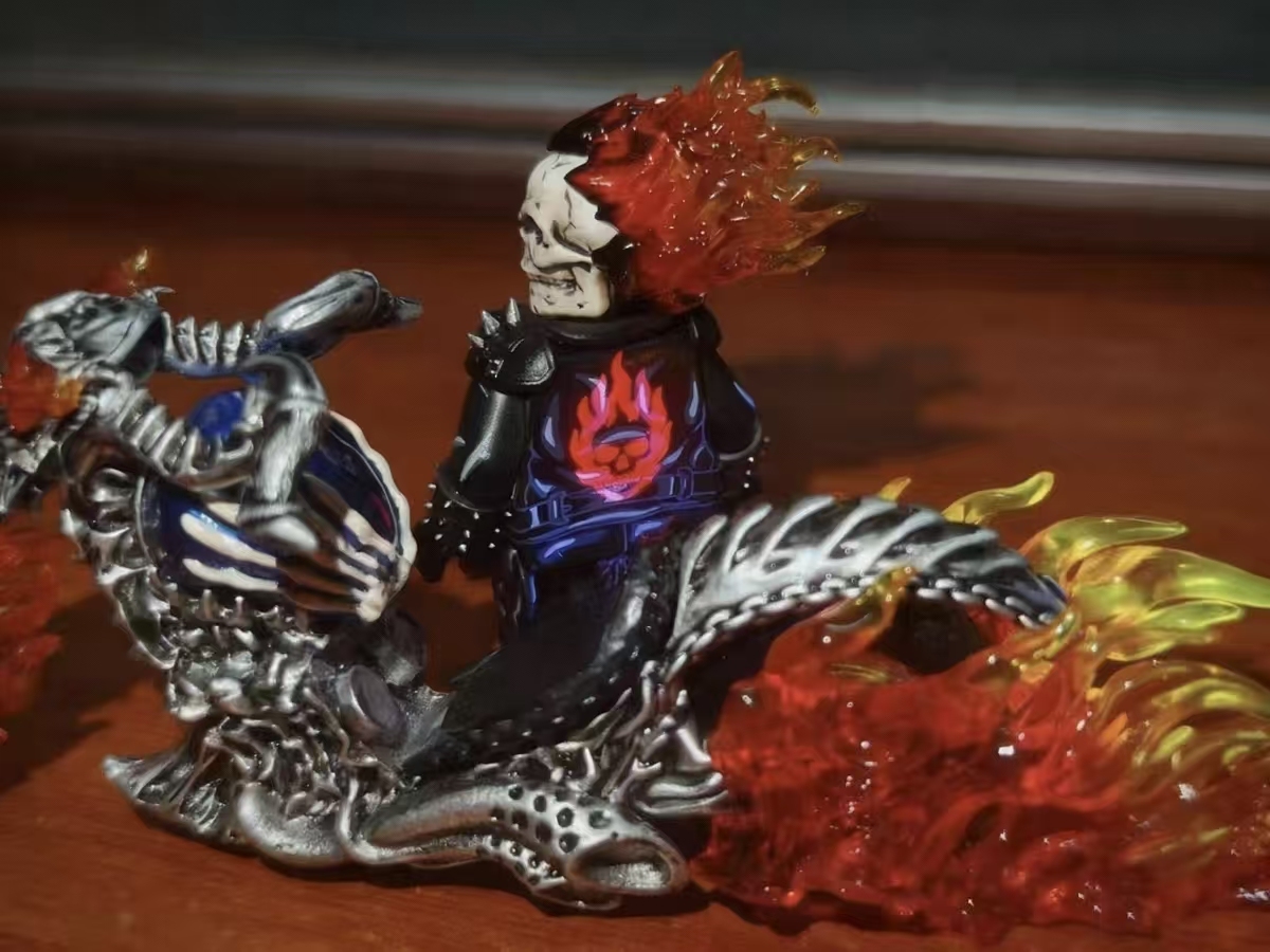 【super comic fam】Nicolas Cage Version Ghost Rider - Hellfire Harley Motorcycle