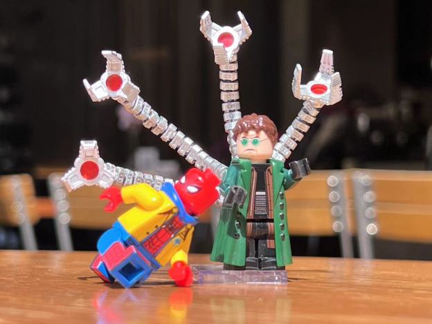 【Phoenix】Doctor Octopus (Spider‑Man 2, Tobey) 章魚博士（蜘蛛人 2，托比） 닥터 옥토퍼스 (스파이더맨 2, 토비) 【Marvel custom minifigures】