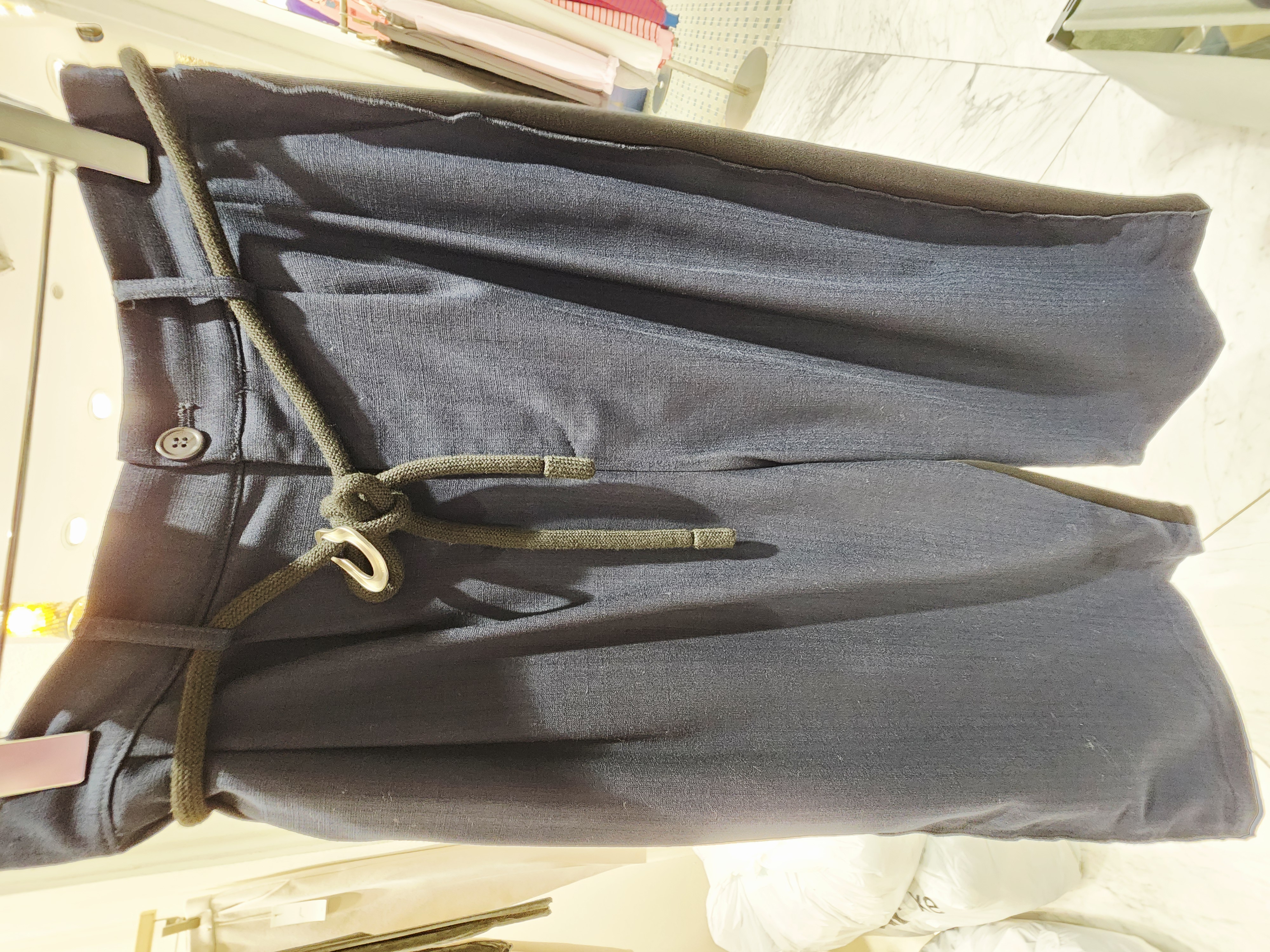0954T NAVY TROUSERS WITH FRONT PLEATS AND ROPE BELT