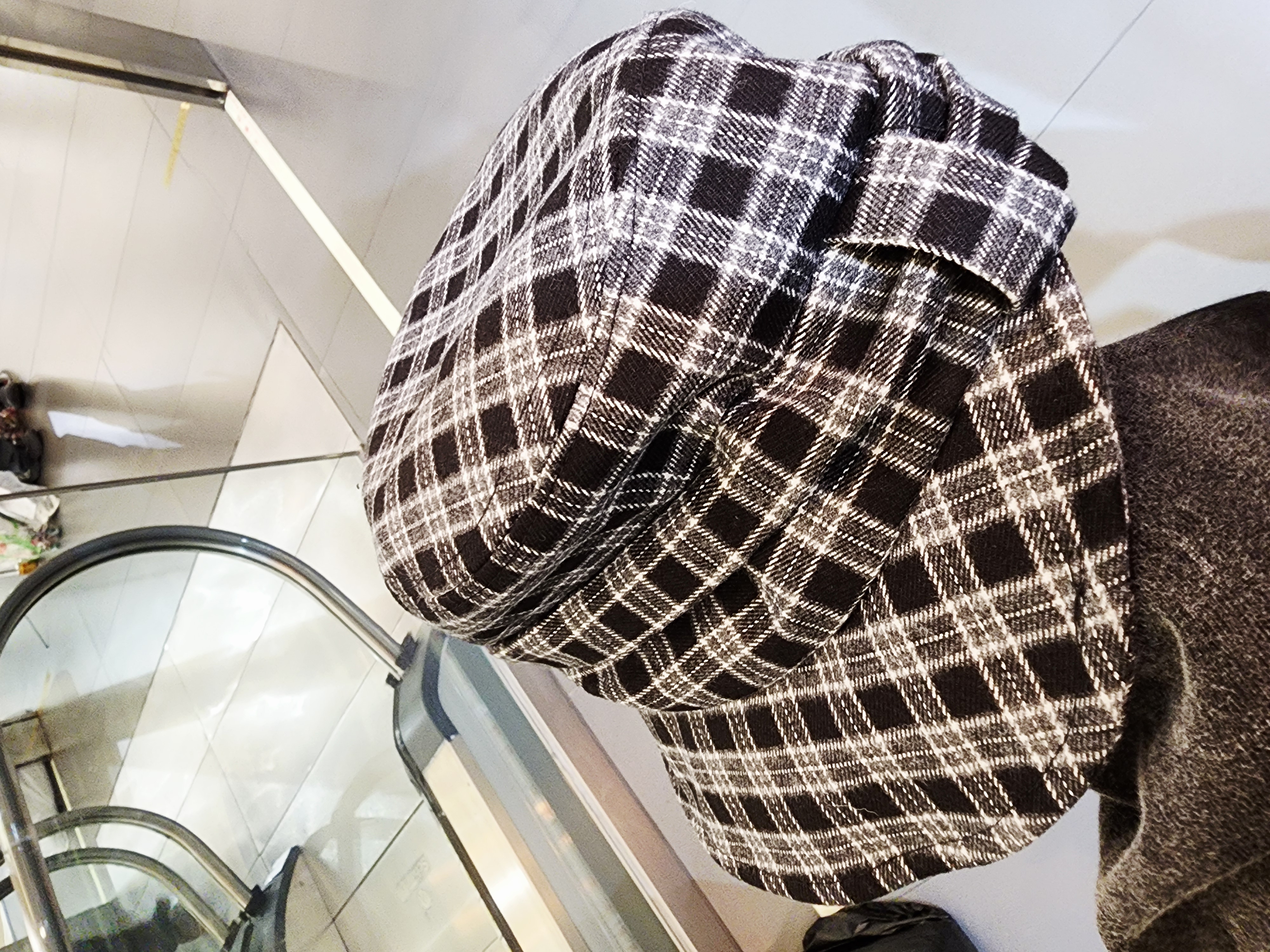 2506L BLACK WHITE CHECKS BOY CAP