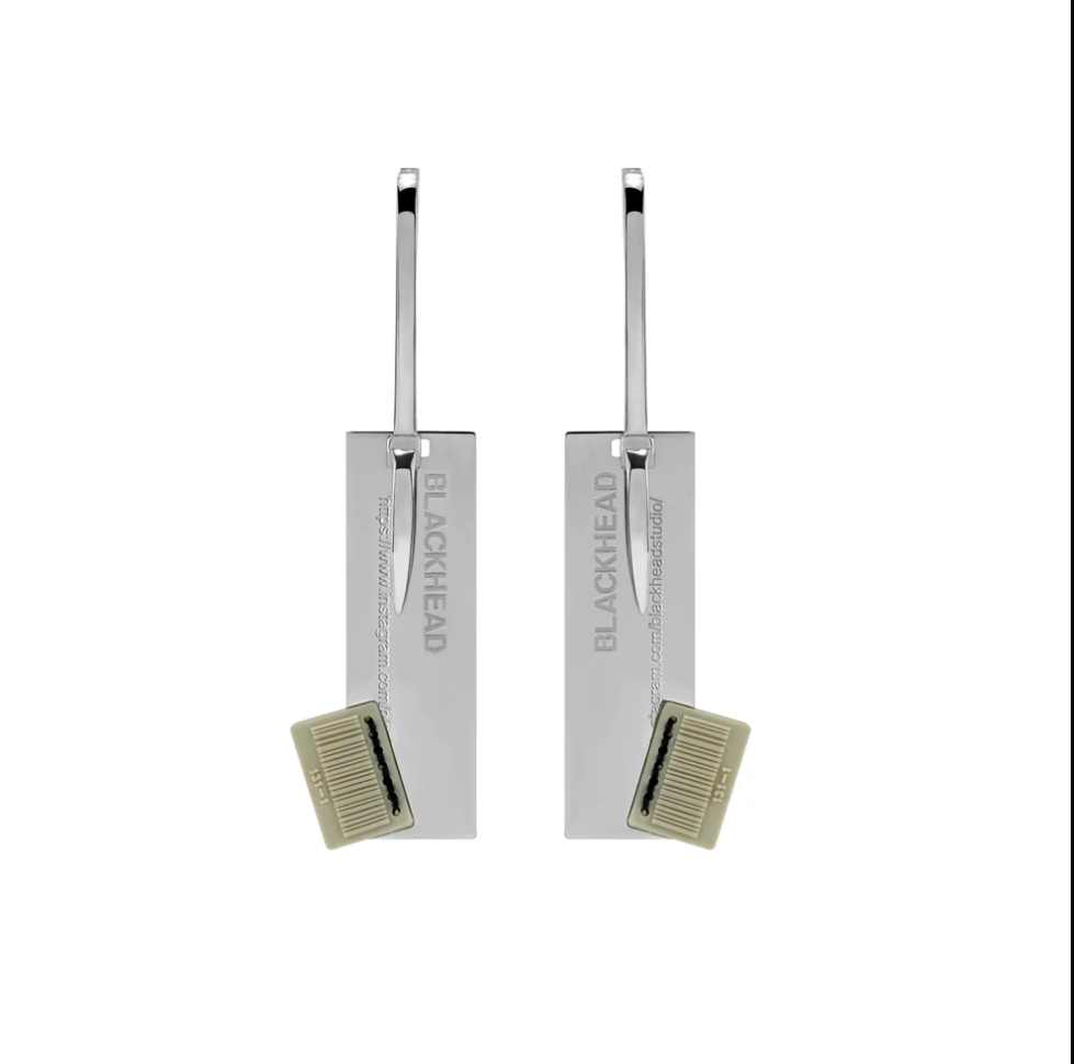 6714 SILVER RECTANGLE EARRINGS WITH COMB DETAIL
