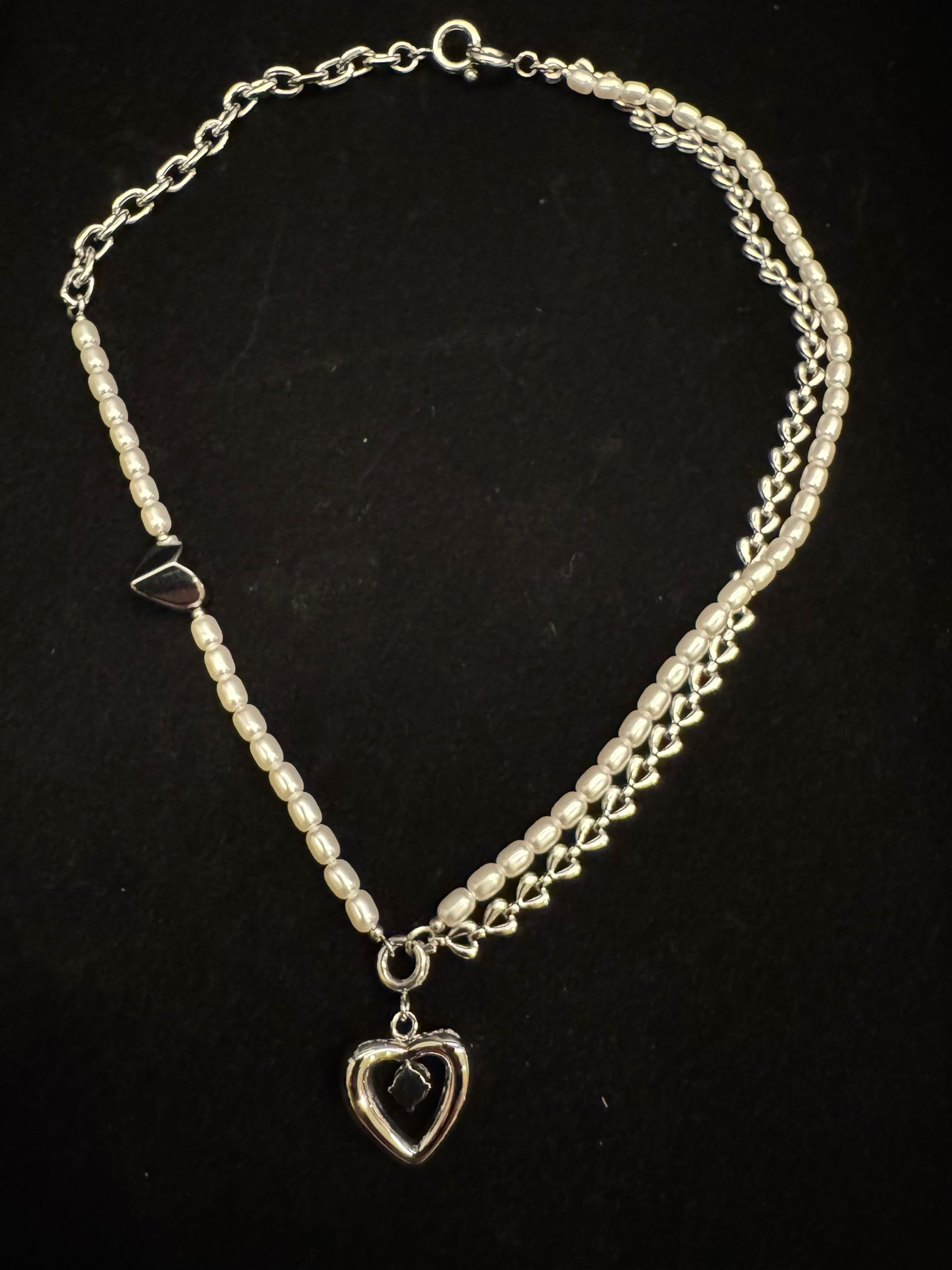 6724 PEARL AND SILVER HEART NECKLACE