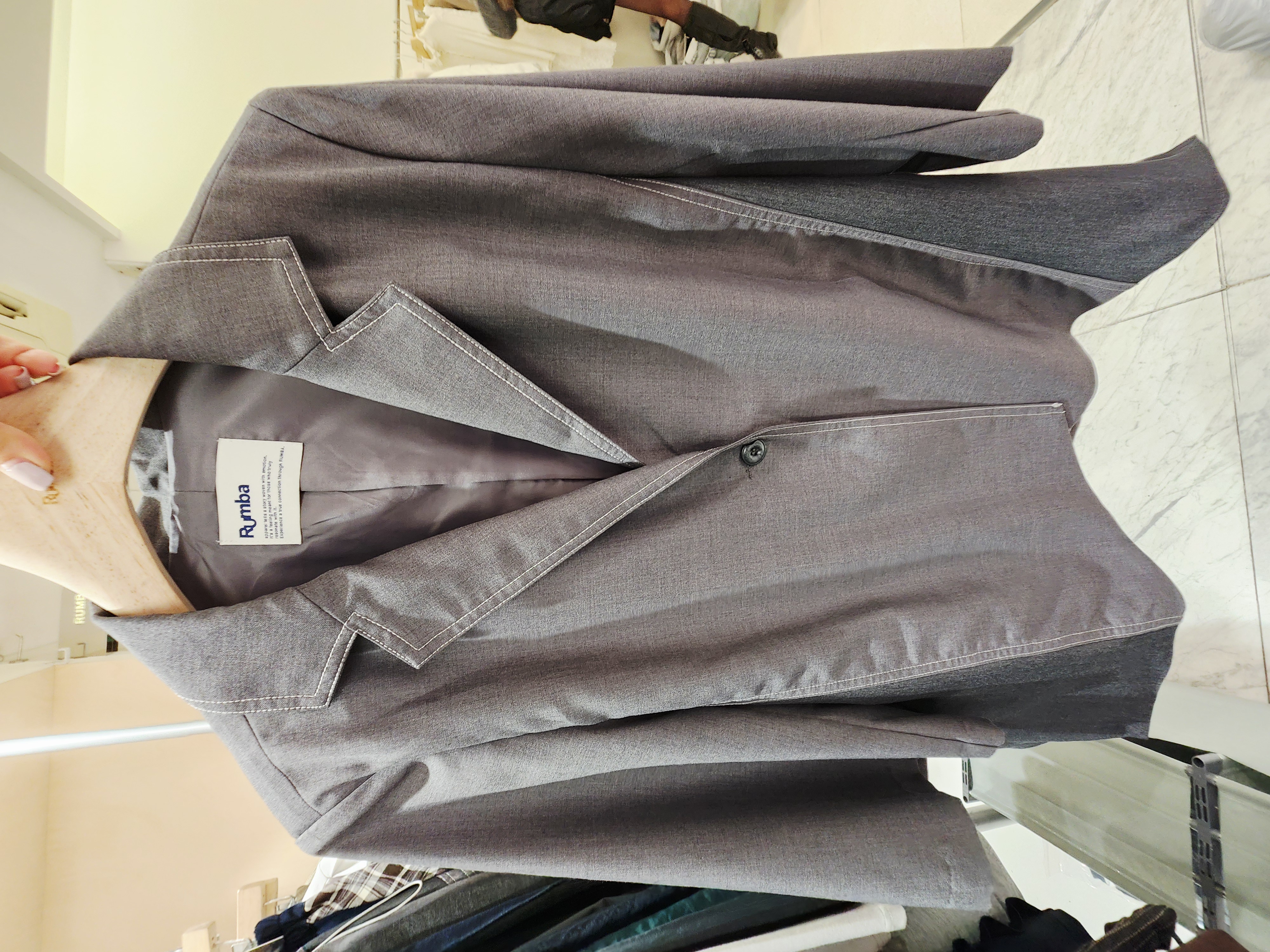 0975T LIGHT GREY BLAZER WITH NOTCHED LAPELS AND TOPSTITCHING