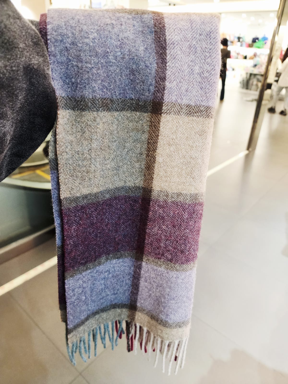 2513L PASTEL LILAC SHAWL