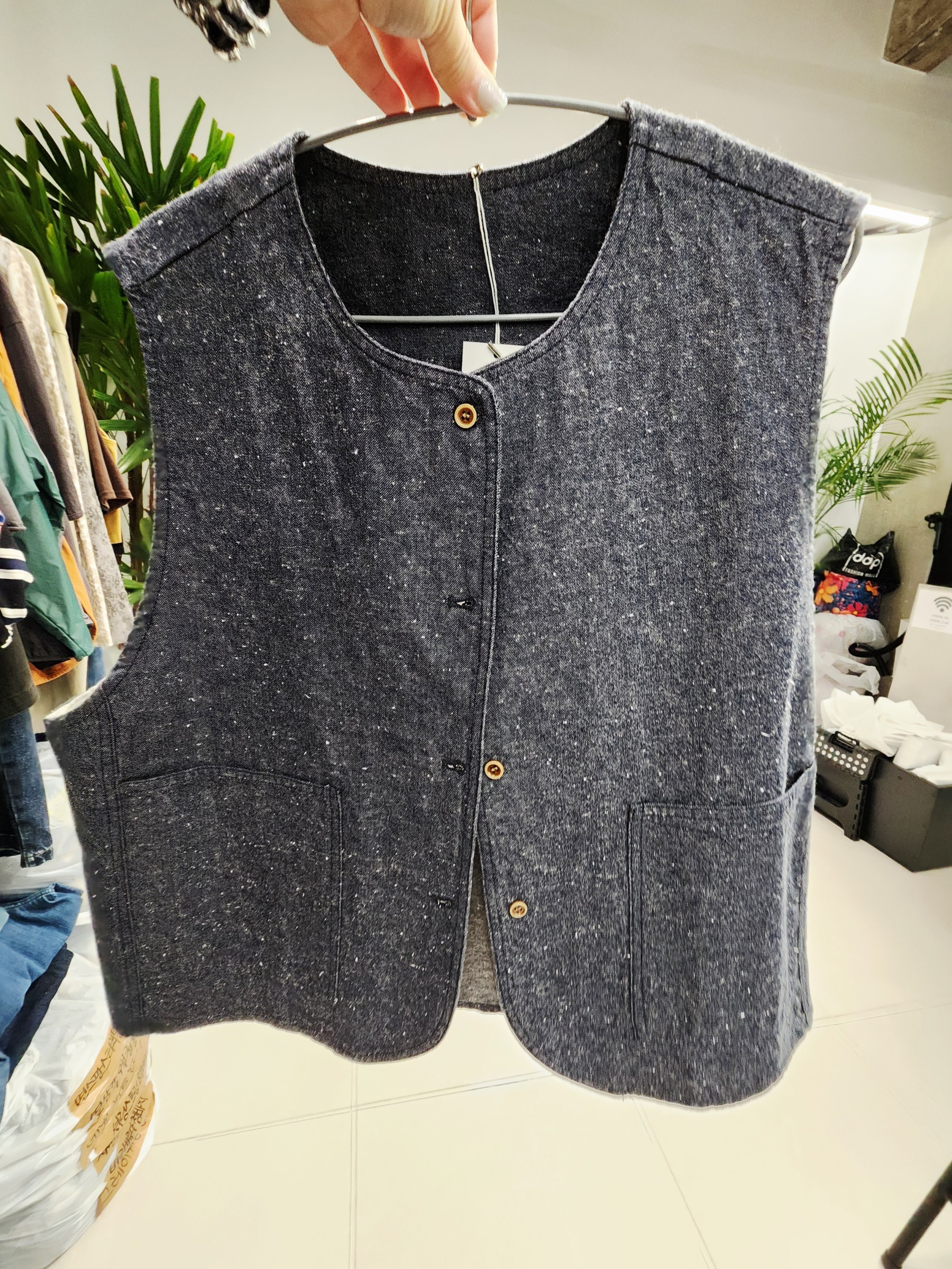 8802K BLUE VINTAGE, TWEED VEST, RELAXED FIT, WITH BUTTON FRONT