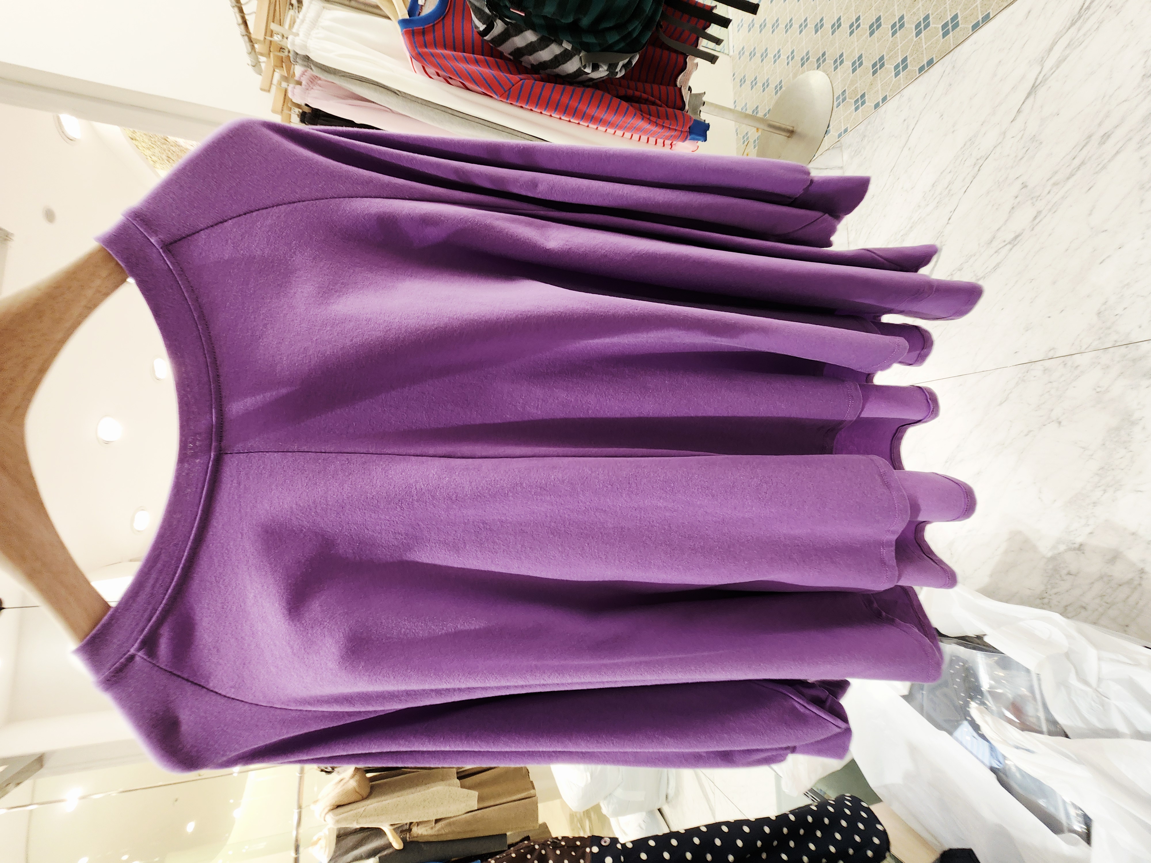 1009T PURPLE TOP WITH ROUND NECK AND FLARED HEM